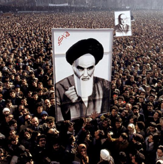 GERAKAN POLITIK SYIAH DALAM REVOLUSI IRAN